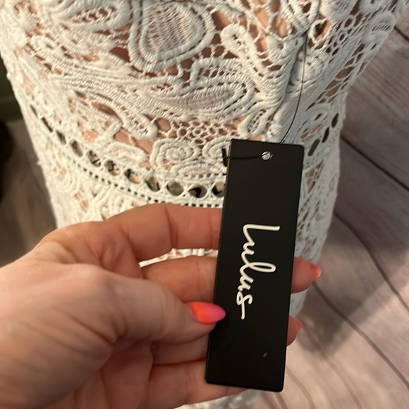 Lulu’s Dream Life Dress Lace Overlay NWT Bodycon Light Blue Size Medium - Picture 8 of 12